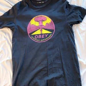 men’s small obey shirt